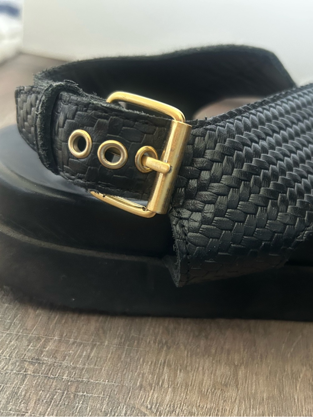 & Other Stories Black Woven Leather Cross-Strap Sandals - Picture 4 of 4